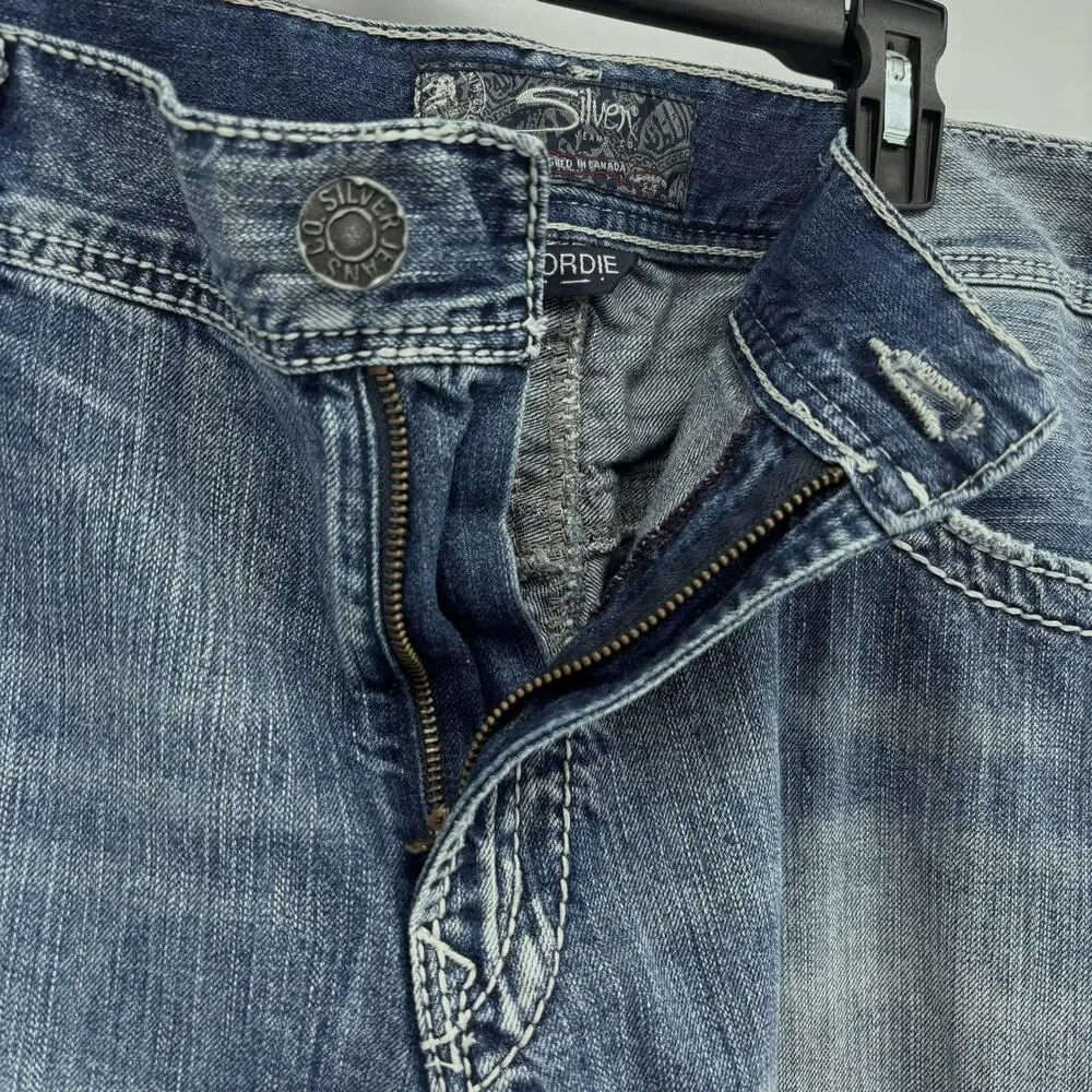 Silver Jeans Gordie 40x30 (Act 40x29) Straight Leg Blue Jean Denim Distressed